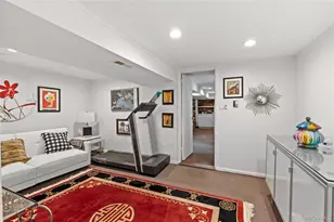 2969 Hampton Ct, Wantagh, NY 11793 - Photo 31