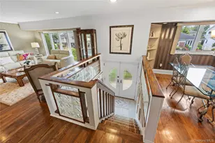 2969 Hampton Ct, Wantagh, NY 11793 - Photo 3