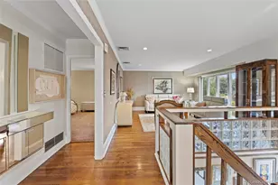 2969 Hampton Ct, Wantagh, NY 11793 - Photo 15