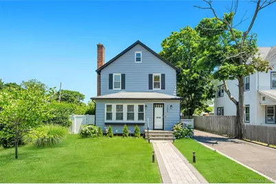 105 Maple Avenue, Patchogue, NY 11772 - Photo 17