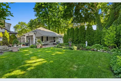 418 Pine Acres Boulevard, Brightwaters, NY 11718 - Photo 21