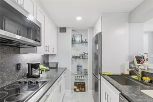 750 W Broadway, Long Beach, NY 11561 - Photo 9