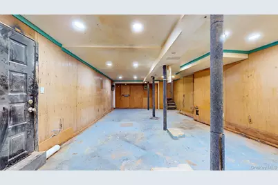 65-19 Myrtle Avenue #StoreFront 2, Glendale, NY 11385 - Photo 13