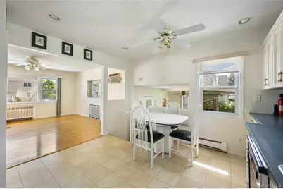 95 Laurel Road, Lindenhurst, NY 11757 - Photo 7
