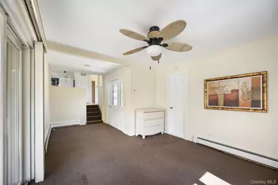 95 Laurel Road, Lindenhurst, NY 11757 - Photo 15