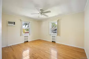 95 Laurel Rd, Lindenhurst, NY 11757 - Photo 9