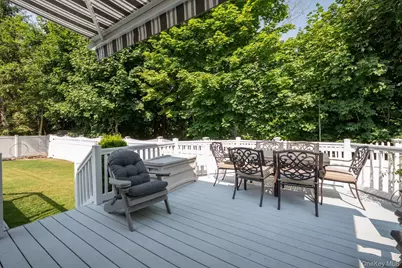 7 Layne Way, Northport, NY 11768 - Photo 25