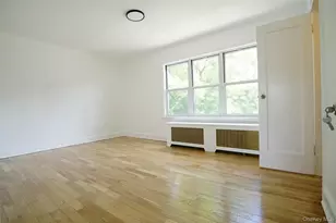 160-11 84th Rd, Jamaica, NY 11432 - Photo 7
