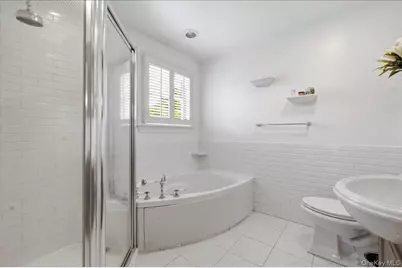 202 Bayport Avenue, Bayport, NY 11705 - Photo 25