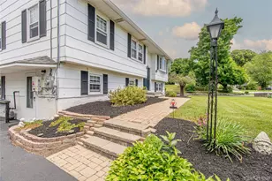 4 Russett Ln, Wappingers Falls, NY 12590 - Photo 3