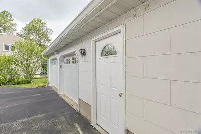 4 Russett Lane, Wappingers Falls, NY 12590 - Photo 9