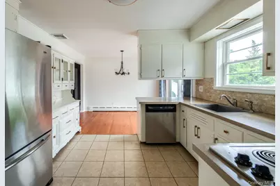 15 Genesee Avenue, Lake Katrine, NY 12449 - Photo 7