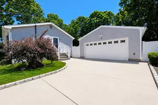 65 Winston Dr, Shirley, NY 11967 - Photo 3