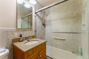200 Lexington Ave, Oyster Bay, NY 11771 - Photo 7