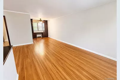 15-14 212 Street #215, Bayside, NY 11360 - Photo 5