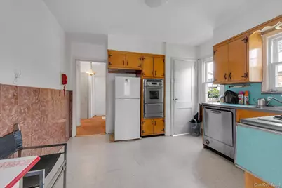 194-04 56th Avenue, Fresh Meadows, NY 11365 - Photo 7