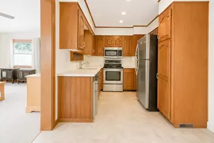 32 Hasbrouck Dr, Poughkeepsie, NY 12603 - Photo 3