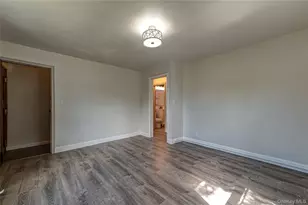 75 W Pulaski Rd, Huntington Station, NY 11746 - Photo 9