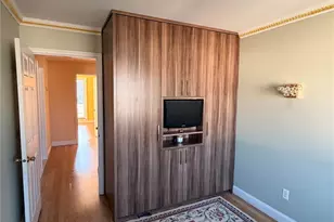 1-68 Beach 96th St, Far Rockaway, NY 11693 - Photo 17