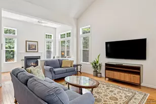 176 Melody Ct, Eastport, NY 11941 - Photo 9