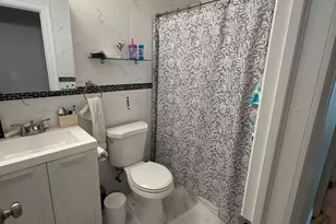 118-12 190th St, Saint Albans, NY 11412 - Photo 9