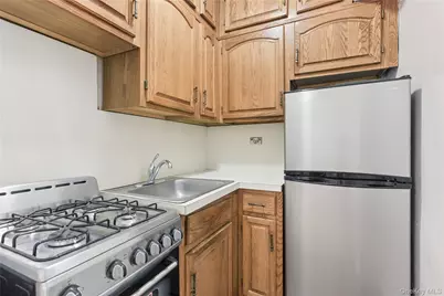 71-40 112th Street #106, Forest Hills, NY 11375 - Photo 7