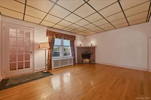 200 Edward Ct, West Hempstead, NY 11552 - Photo 3