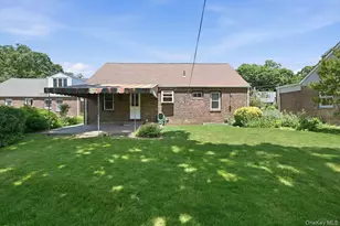 200 Edward Ct, West Hempstead, NY 11552 - Photo 19