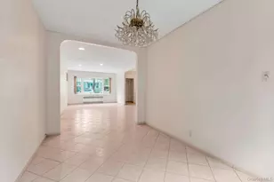 141-03 Hoover Ave, Briarwood, NY 11435 - Photo 5