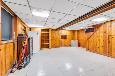 141-03 Hoover Avenue, Briarwood, NY 11435 - Photo 23