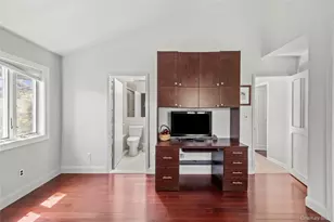 32 Contessa Ct, Port Jefferson, NY 11777 - Photo 21