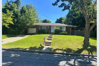 1533 Agate Street, Bay Shore, NY 11706 - Photo 3