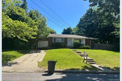 1533 Agate Street, Bay Shore, NY 11706 - Photo 1