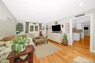 30 Ferndale Ave, Miller Place, NY 11764 - Photo 23