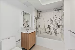 1 Lyon Pl, White Plains, NY 10601 - Photo 9