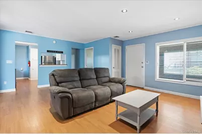 2513 Cedar Street, East Meadow, NY 11554 - Photo 5