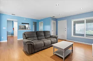 2513 Cedar St, East Meadow, NY 11554 - Photo 5