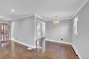 520 Kirkman Ave, Elmont, NY 11003 - Photo 21