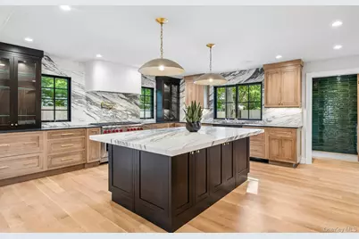 46 Banbury Road, Rockville Centre, NY 11570 - Photo 11