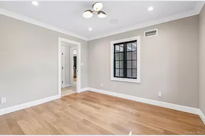 46 Banbury Road, Rockville Centre, NY 11570 - Photo 17