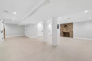 46 Banbury Rd, Rockville Centre, NY 11570 - Photo 35
