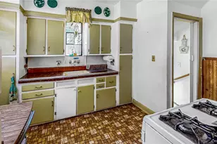 83-43 252nd St, Bellerose, NY 11426 - Photo 3
