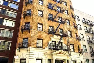 342 W 56th St, New York, NY 10019 - Photo 9
