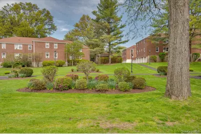 13 Bryant Crescent #2K, White Plains, NY 10604 - Photo 21