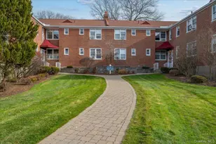 13 Bryant Crescent, White Plains, NY 10604 - Photo 3