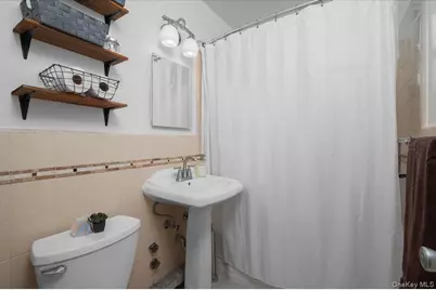 13 Bryant Crescent #2K, White Plains, NY 10604 - Photo 17