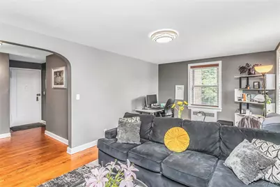 8 Welwyn Road #2F, Great Neck, NY 11021 - Photo 13