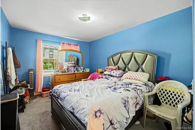 309 Logan Street, Brooklyn, NY 11208 - Photo 9