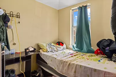 309 Logan Street, Brooklyn, NY 11208 - Photo 17