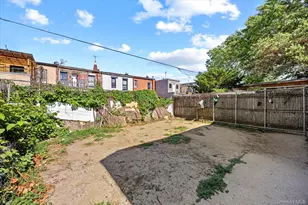 309 Logan St, Brooklyn, NY 11208 - Photo 25